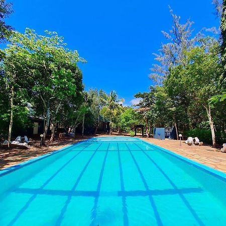 Kijani Cottages In Diani Diani Beach Esterno foto