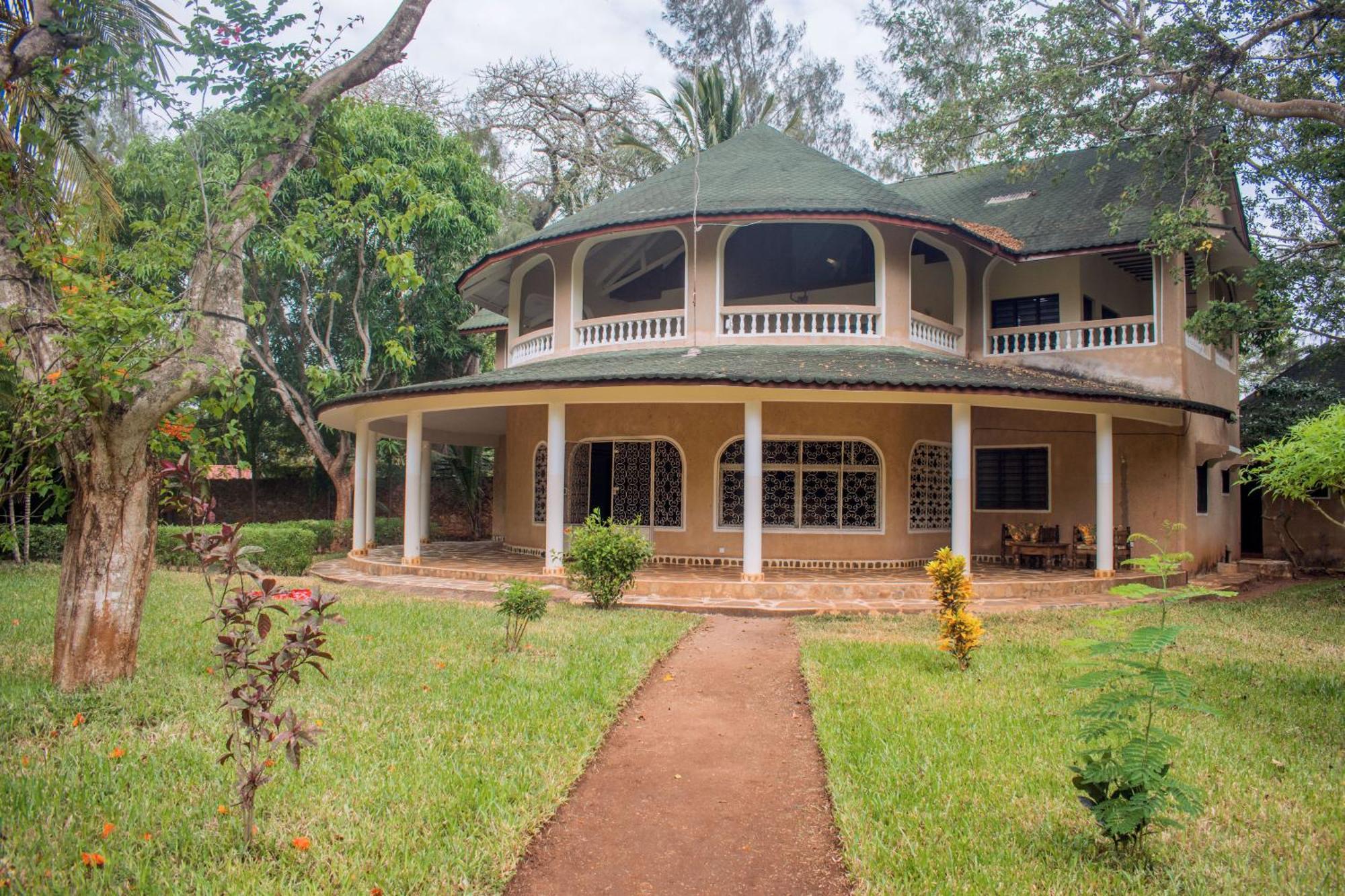 Kijani Cottages In Diani Diani Beach Esterno foto