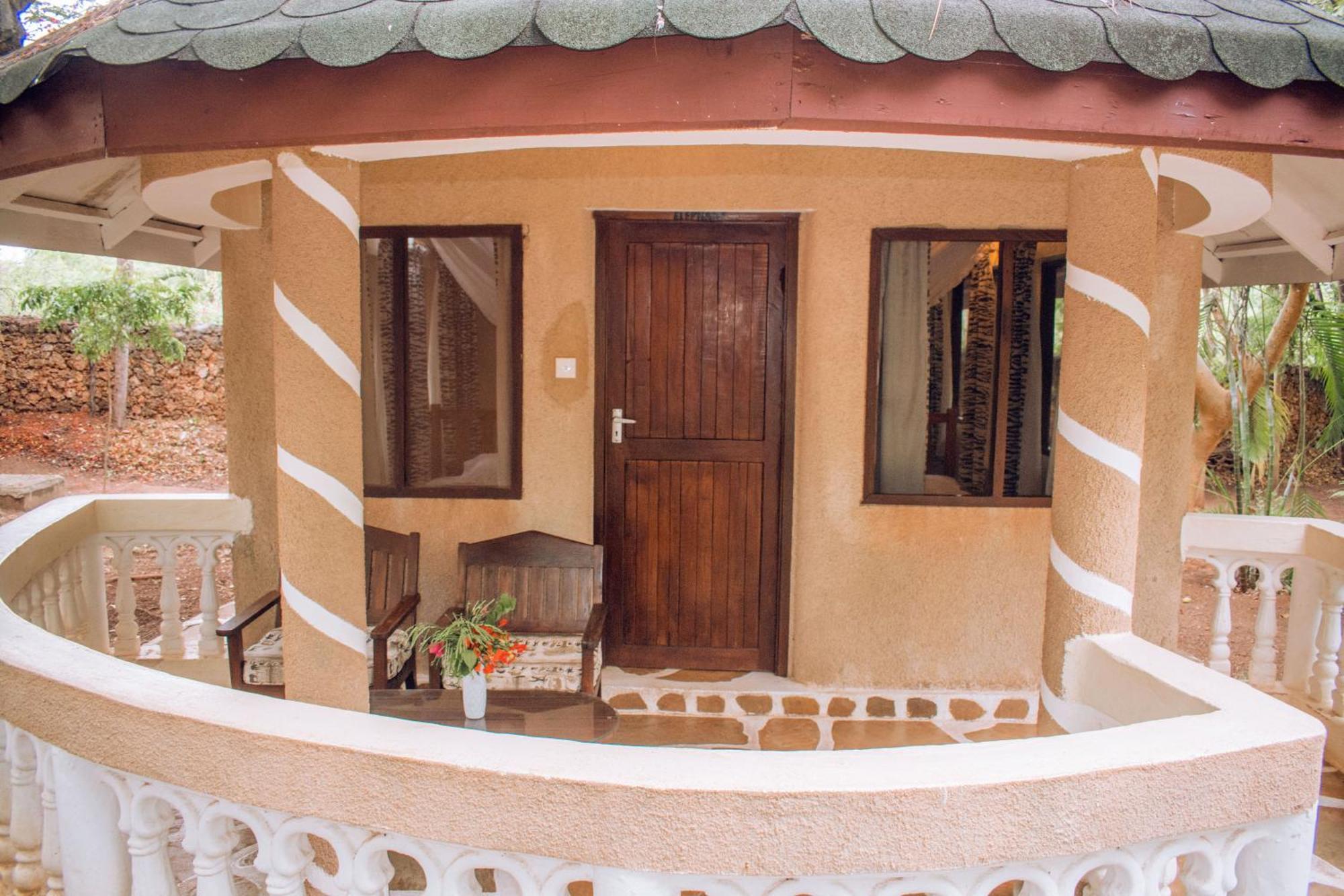 Kijani Cottages In Diani Diani Beach Esterno foto