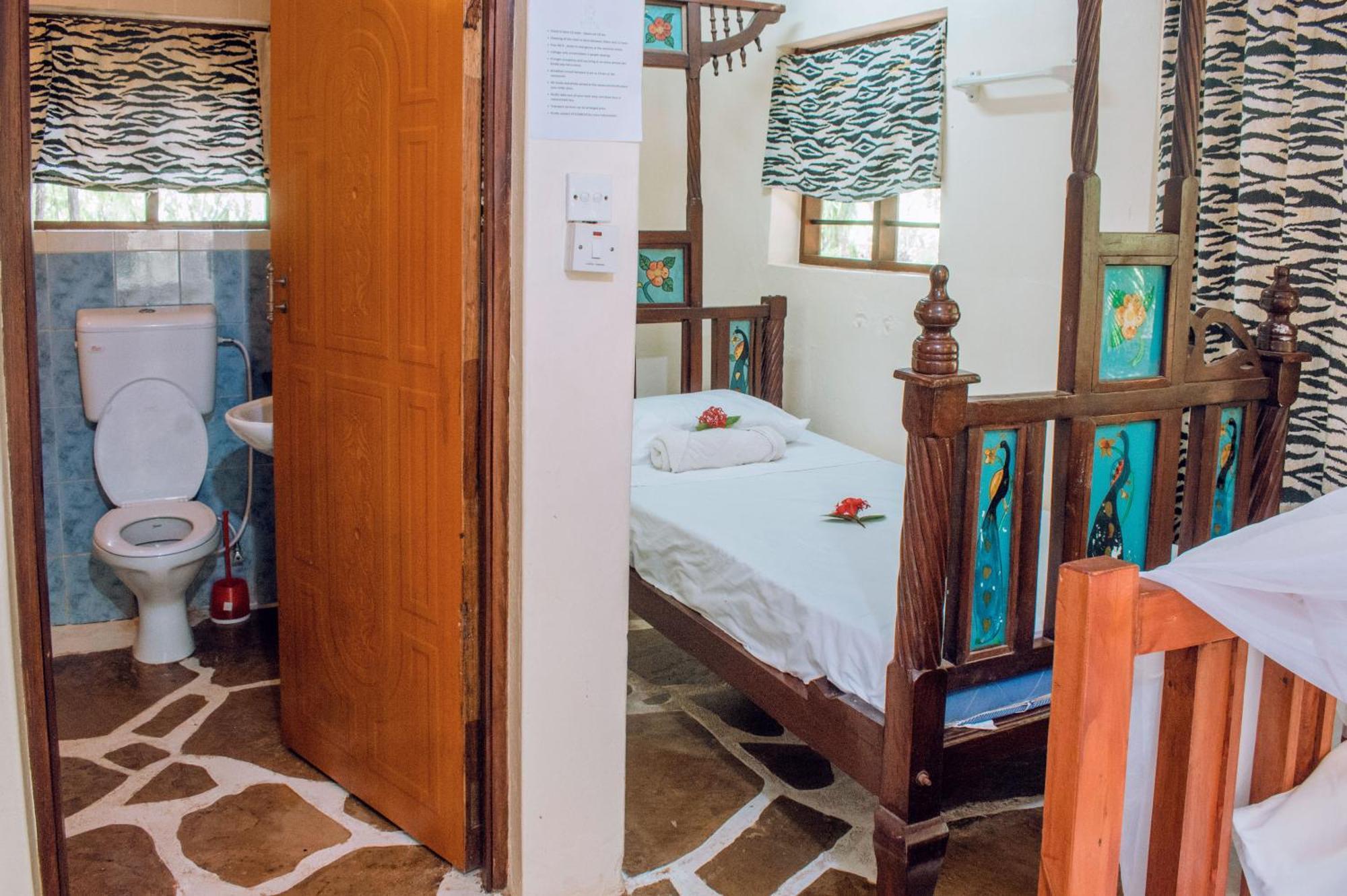 Kijani Cottages In Diani Diani Beach Esterno foto